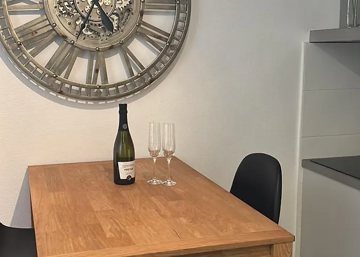 Des Cigogneaux Daire *